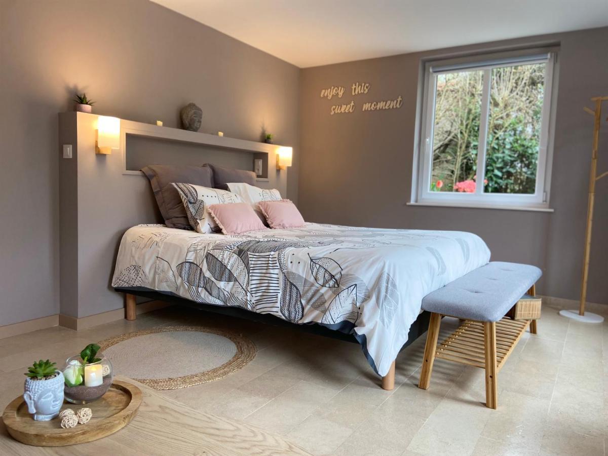 Au Fil De L'O Bed & Breakfast Bisseuil Exterior photo